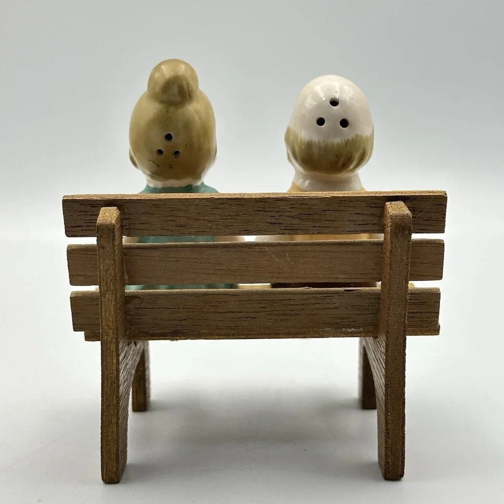 Vintage‎ Japan Couple Sitting on Bench Salt & Pepper Shakers Grandparents